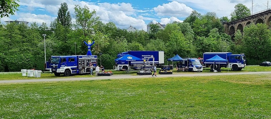 Für viele Autoliebhaber der Region ist die Automobilmesse in Bietigheim ein Highlight im Jahr. Vom Samstag den, 04.05.24 bis Sonntag den, 05.05.24 waren auch der THW Ortsverband Bietigheim-Bissingen wieder eingeladen seine Technik und Fahrzeuge bei der Automobilmesse zu präsentieren.